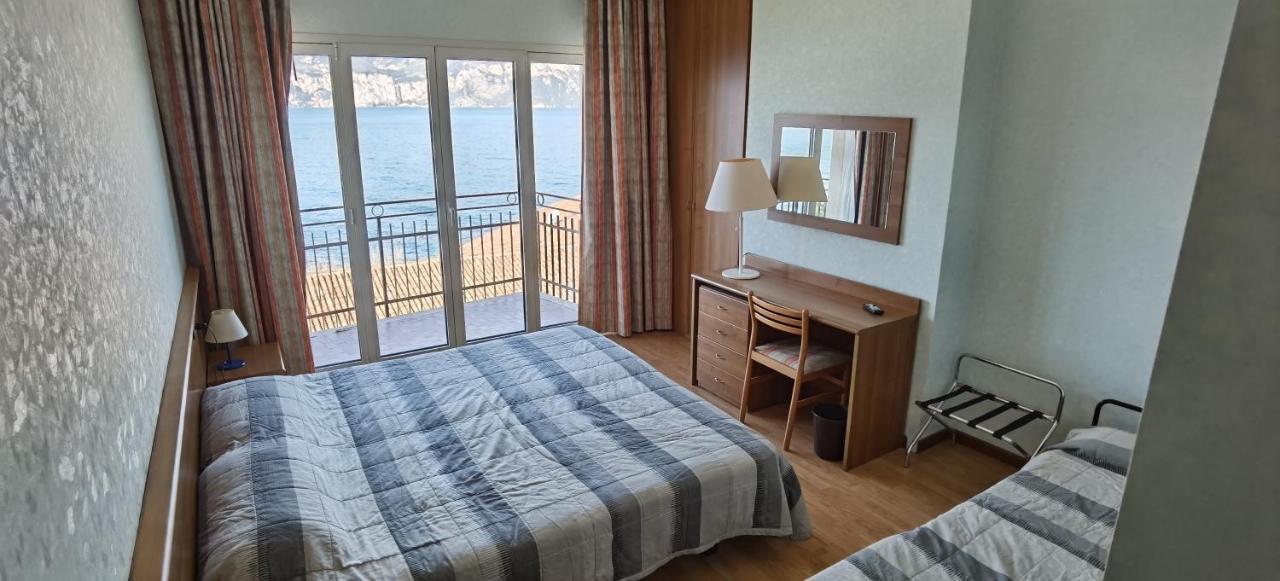 Hotel Nike Brenzone sul Garda Exterior photo